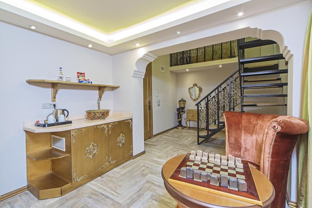 Artdeco Istanbul Suites Exterior photo